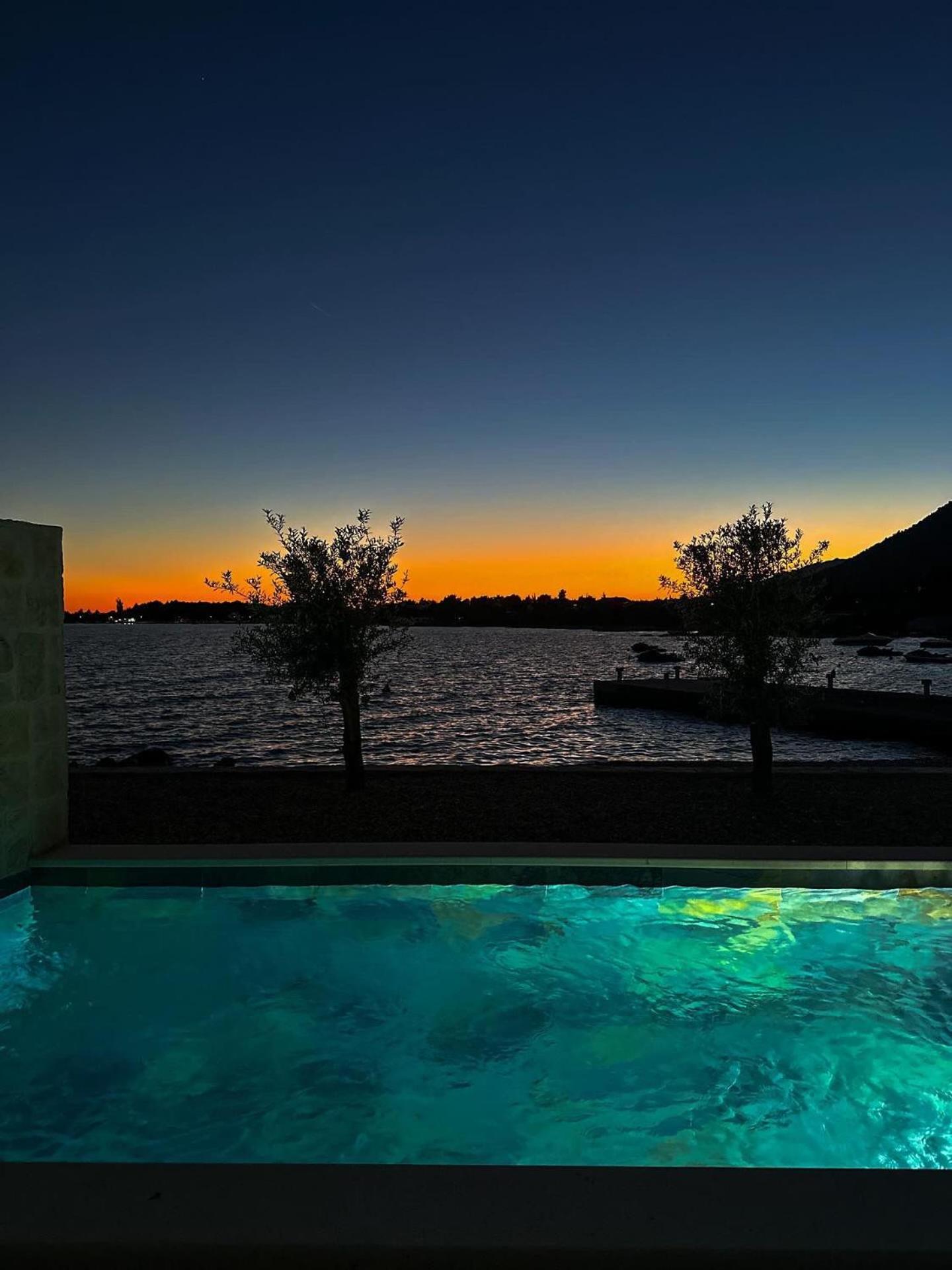 Beachfront Escape Nevera Seline